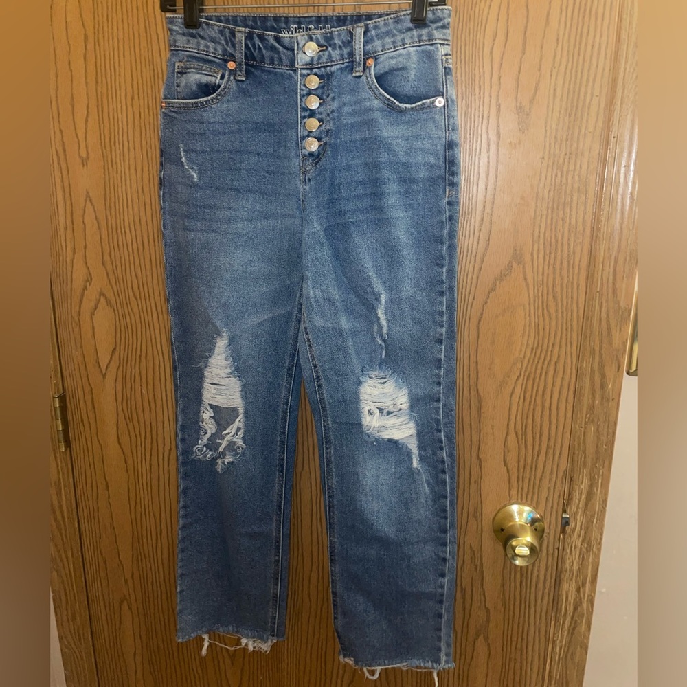 Straight leg distressed jeans